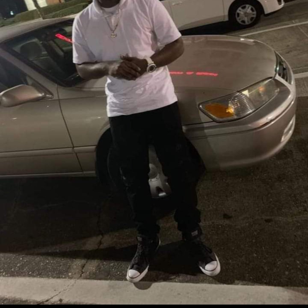 bigdick89u's tweet photo. I wana dl friend/friends  that’s not all about sex. Let’s link up, let’s talk about deep shit, let’s watch a movie. Tell me when you mad, sad or happy! Call me if you need me in any situation and I’m there. And if we do fuck around It won’t affect our friendship https://t.co/lKOgu8odzT