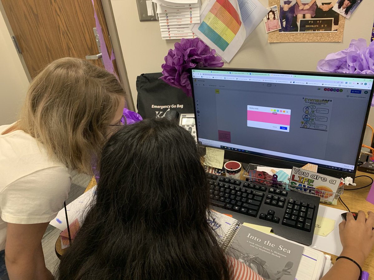MariaUngaro9's tweet photo. 3rd grade collaborating, synthesizing information, and jotting notes on JamBoard. Learning about Marine Biologist Emma L. Hickerson from our LLI Blue books. ๐ #MPEpanthers #katyread @MPElemSchool @JamBoard @FountasPinnell
@HeinemannPub
#ktintervent @KatyISD_ElemCI https://t.co/QDxBKwpPxX