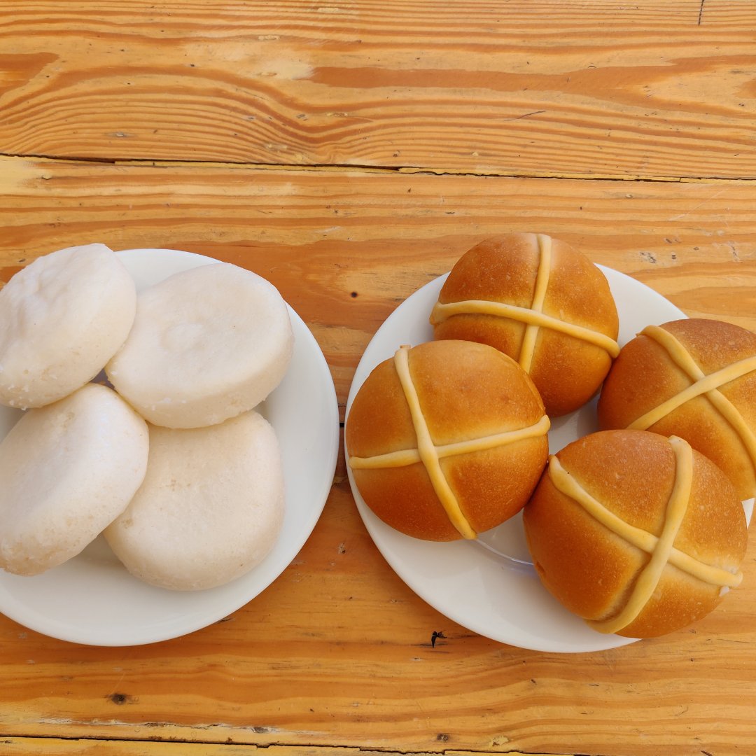 godoolally's tweet photo. These accompaniments are inspired by the bylanes of Bandra. #sannas #hotcrossbuns
Easter Menu available from Fri, Apr 7 to Sun, Apr 9 at the Andheri taproom. To pre-order, slide into our DMs. https://t.co/wj2KYGM35Z