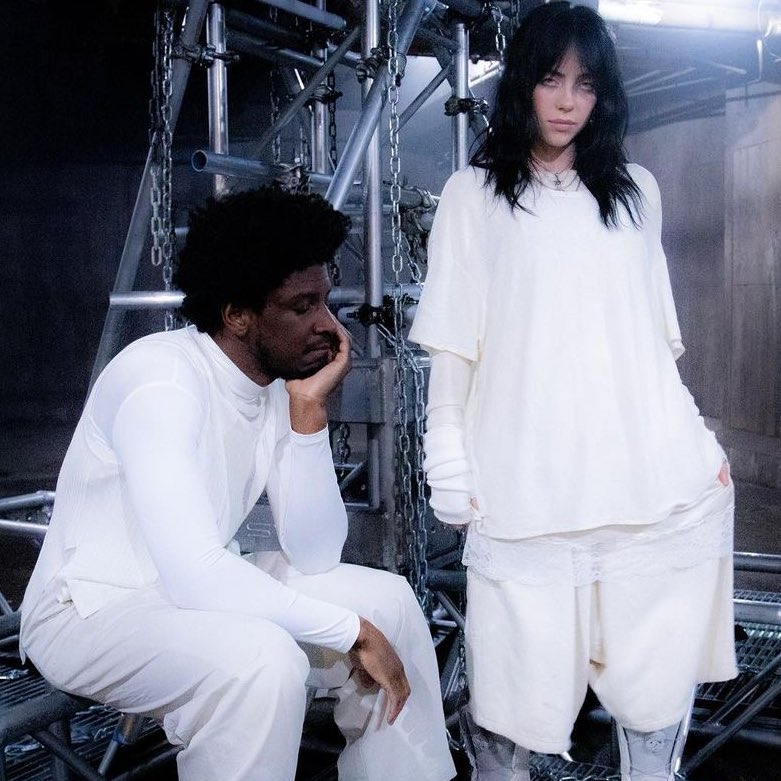 InfoBillieBR's tweet photo. ELES! Billie Eilish e Labrinth fotografados para "Never Felt So Alone". https://t.co/Nu0KwMUJuQ