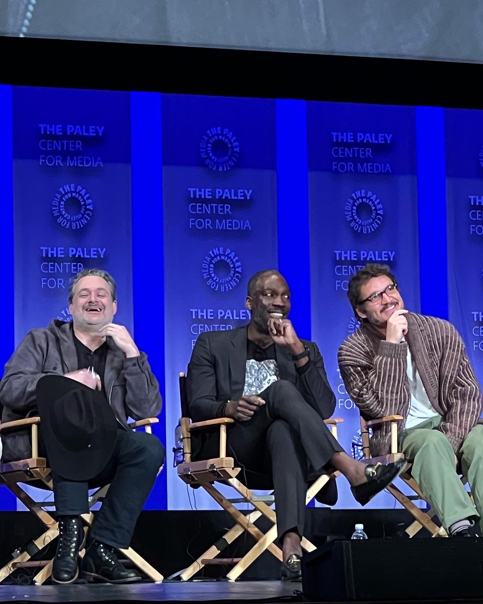 evhawson's tweet photo. The Mandalorian panel at Paleyfest! #PedroPascal #TheMandalorian @kateesackhoff @Jon_Favreau @paleycenter @DisneyPlus #StarWars https://t.co/MpIjgZhG0E