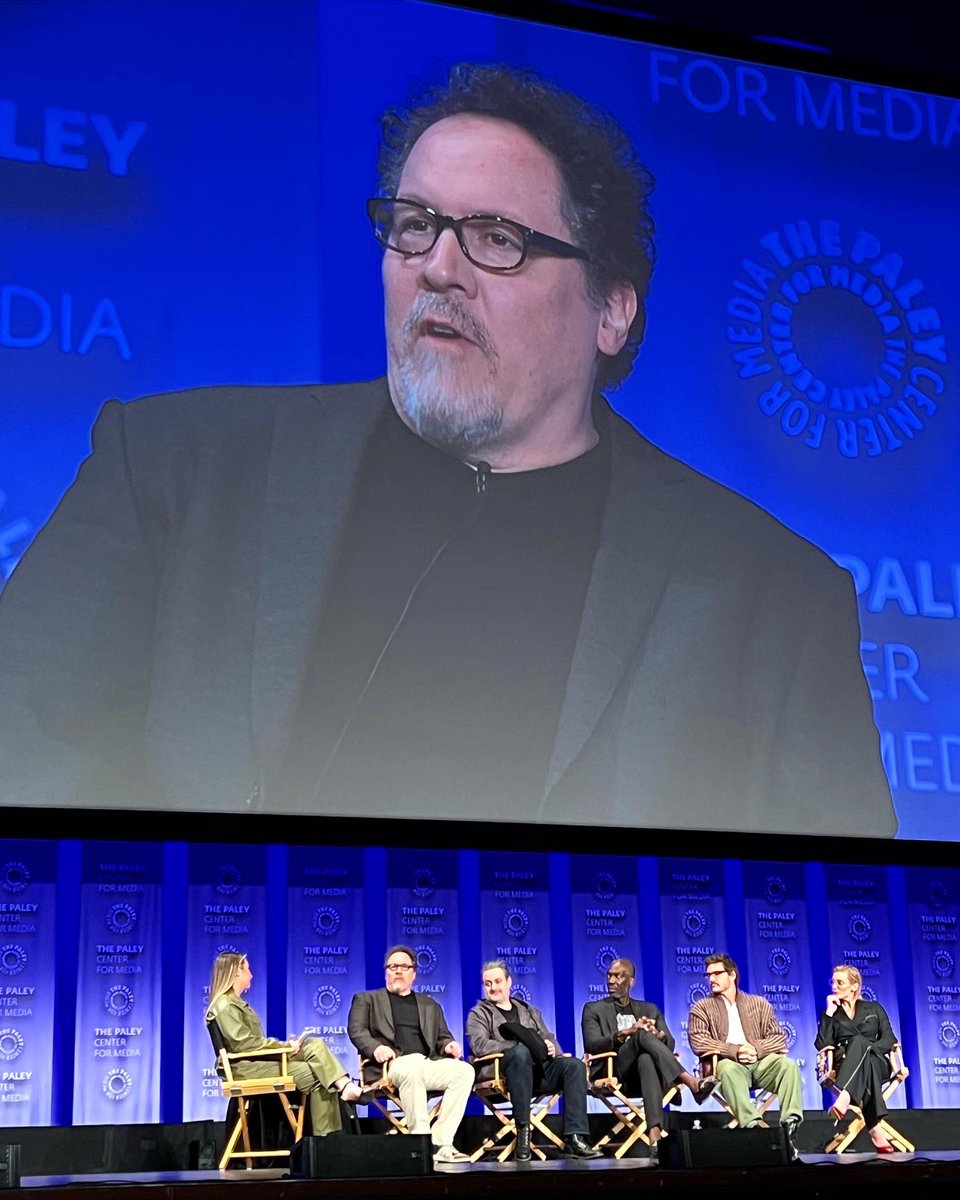 evhawson's tweet photo. The Mandalorian panel at Paleyfest! #PedroPascal #TheMandalorian @kateesackhoff @Jon_Favreau @paleycenter @DisneyPlus #StarWars https://t.co/MpIjgZhG0E