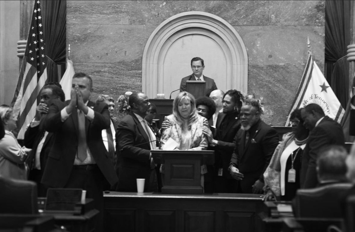 TorreyHarris901's tweet image. This vote is a moment we will never forget. State Representative Gloria Johnson shows the world that every vote matters.
#survived #onevote #tennessee #TennesseeThree @VoteGloriaJ