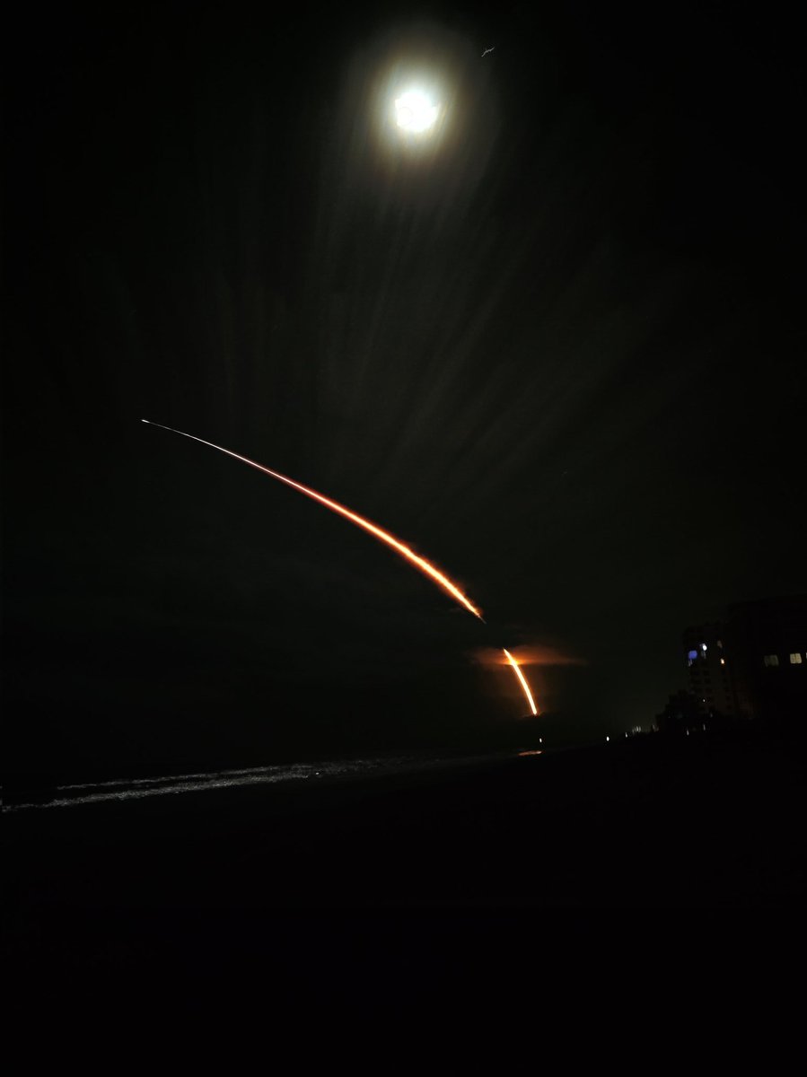 cadirola's tweet photo. Just a few minutes ago from Ormond beach, Florida #NASA #AirPollution #TEMPO my first launch view😃👍 https://t.co/qOOQupXcFB