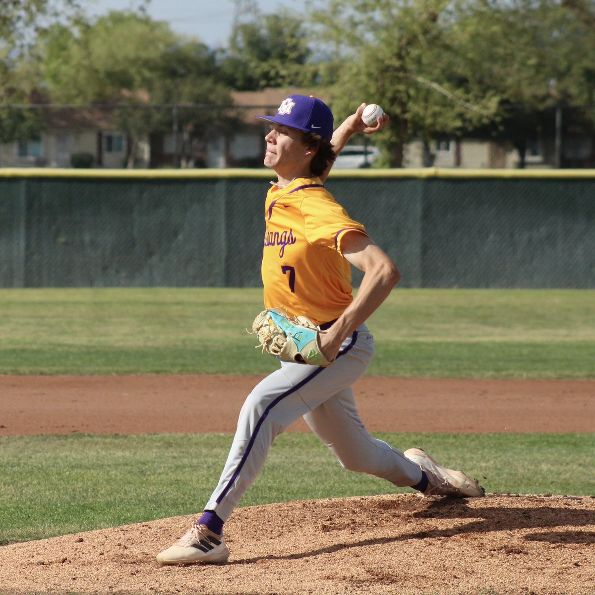 SMHSMustangBB's tweet photo. The Mustangs pound out 19 hits in route to a 12-0 win over Kellis. 

Tanner Milner 6 IP with 7 K
Andrew Balian 3 hits (2 doubles)
Brock Gardner 3 hits &amp; an outfield assist https://t.co/1qPUIbqyVG