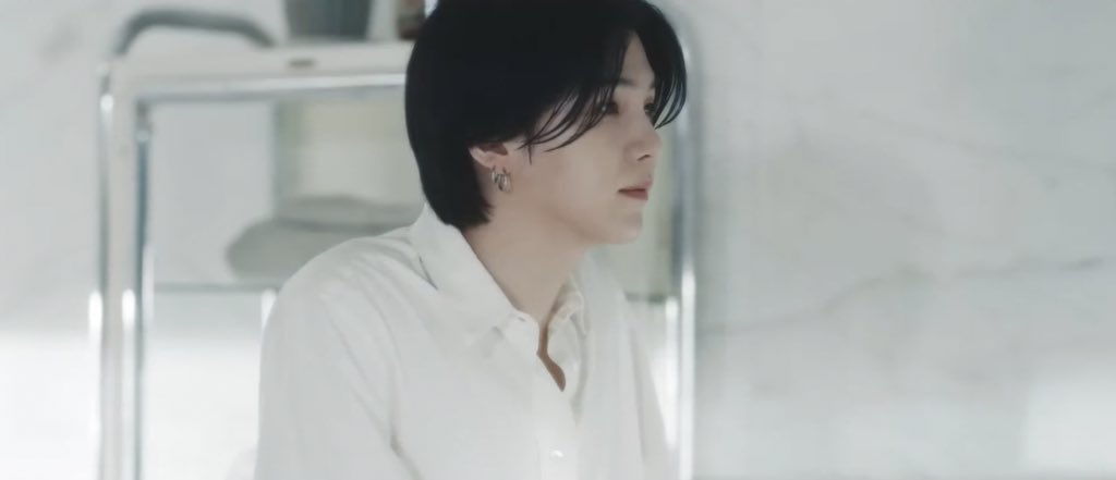 btspicstwt_'s tweet photo. [📸 PHOTOS] 

#People_Pt2 by Agust D (Feat. IU) (1) https://t.co/F5My94vJrf
