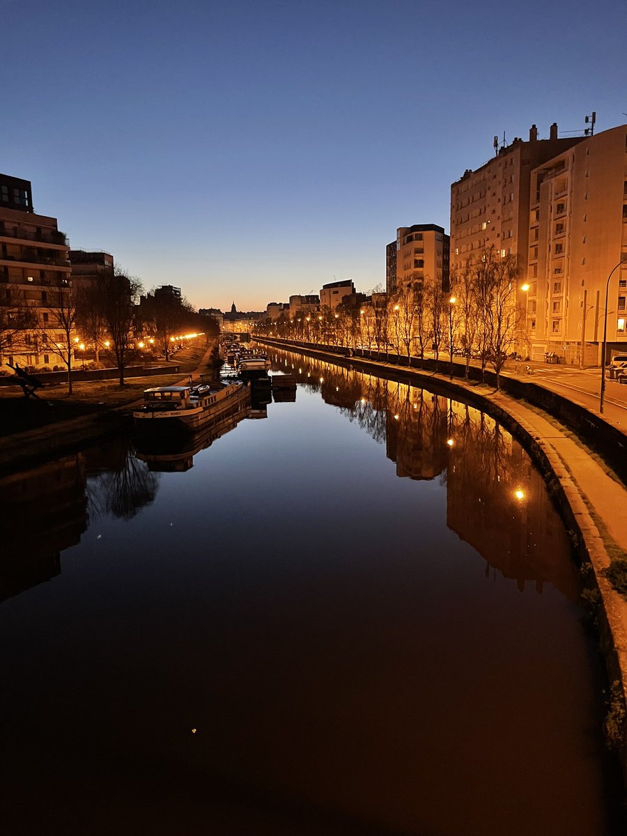 Bon vendredi tout le monde !  #rennes 
#Bretagne #sansfiltre