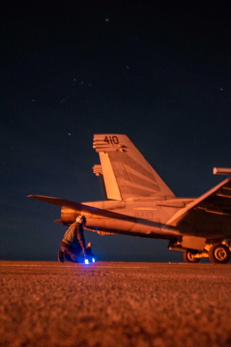 USPACOM's tweet photo. .@USPacificFleet #Sailors aboard #USSTheodoreRoosevelt conduct flight operations in the #PacificOcean. #FreeAndOpenIndoPacific #Readiness
 
 📸: MC3 Eduardo A. Torres https://t.co/xxL1WucAub