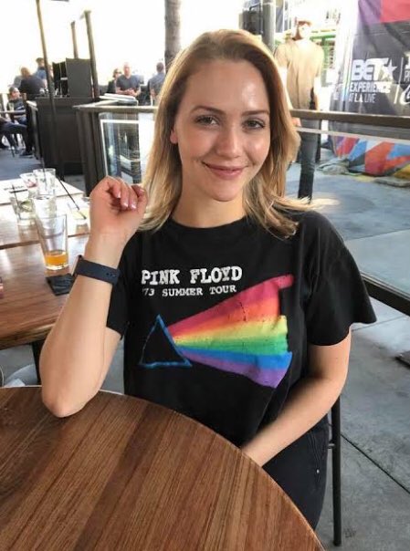 PhynaSlomt's tweet photo. It’s a Friday morning 🥰 https://t.co/fW48rMsjR0
