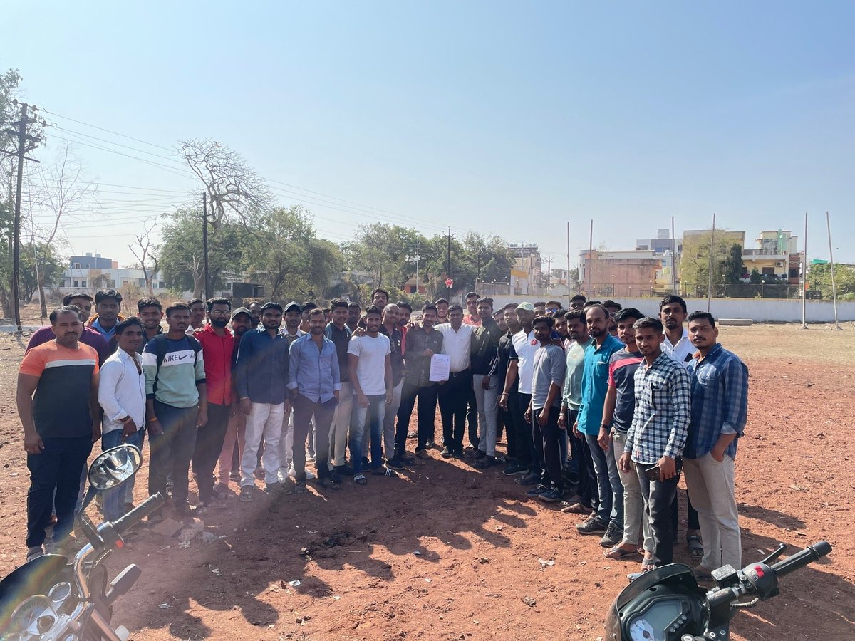 AJAYCHA91706553's tweet photo. रेेलवे 1/2019 ग्रुप-D की परीक्षा मे 20% है कुल सीट 20734 होता है रेलवे बोर्ड ने गलत हवाला देकर CCAA को ठगने का काम किया है CCAA को मात्र 7000 से 8000 ही नियुक्ति दे रही है
बाकी सीट जनरल कोटा को बेच दिया जा रहा है
हल्ला हो
#Decrease_CCAA_CutOff
@AshwiniVaishnaw
@RailMinIndia https://t.co/PJ1p6GsyKi