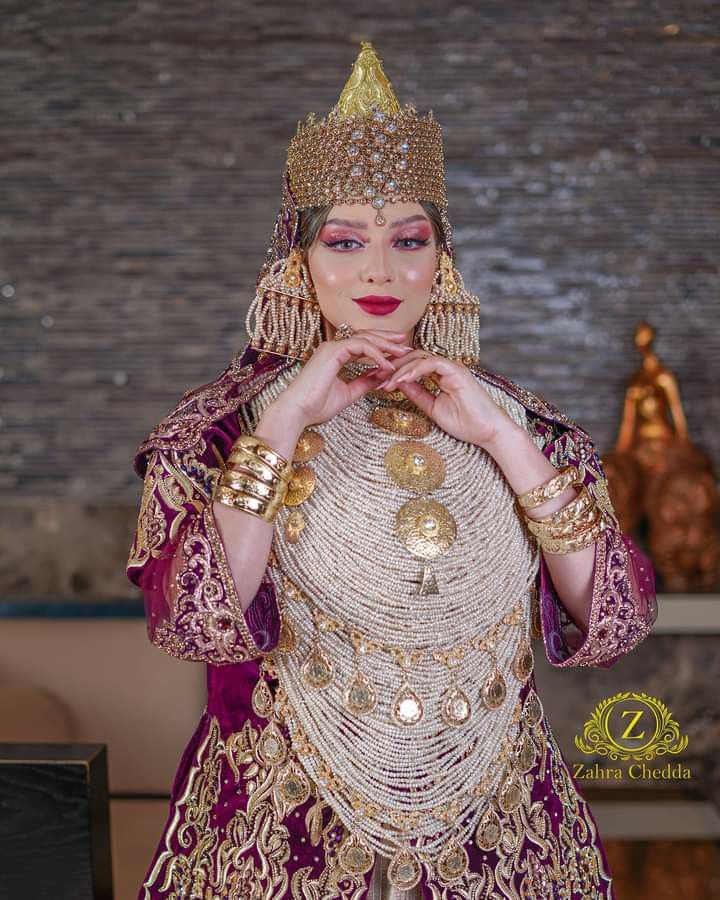EyraDz's tweet photo. العودة مع الشدة التلمسانية الجزائرية الاصل لكل ما تم تقليده🇩🇿
chedda tlemcenienne algérienne 🇩🇿
#الشدة_التلمسانية 
#الجزائر
#تلمسان
#Algeria 
#الجزائر_الاصل_و_الباقي_تقليد
#تراث_الجزائر
#Algerian_heritage https://t.co/1JyMVn8NGg