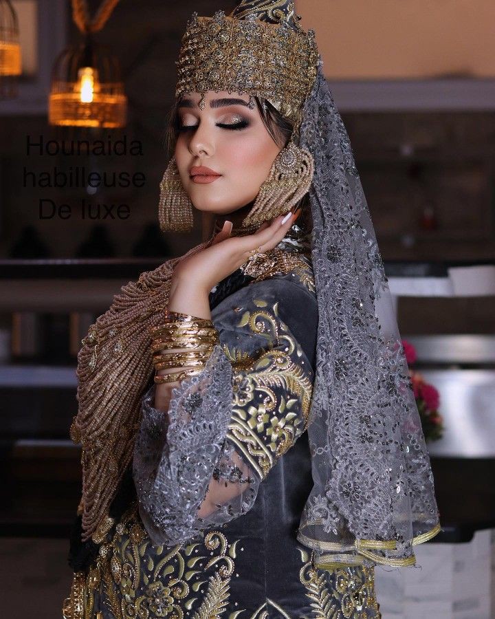 EyraDz's tweet photo. العودة مع الشدة التلمسانية الجزائرية الاصل لكل ما تم تقليده🇩🇿
chedda tlemcenienne algérienne 🇩🇿
#الشدة_التلمسانية 
#الجزائر
#تلمسان
#Algeria 
#الجزائر_الاصل_و_الباقي_تقليد
#تراث_الجزائر
#Algerian_heritage https://t.co/1JyMVn8NGg