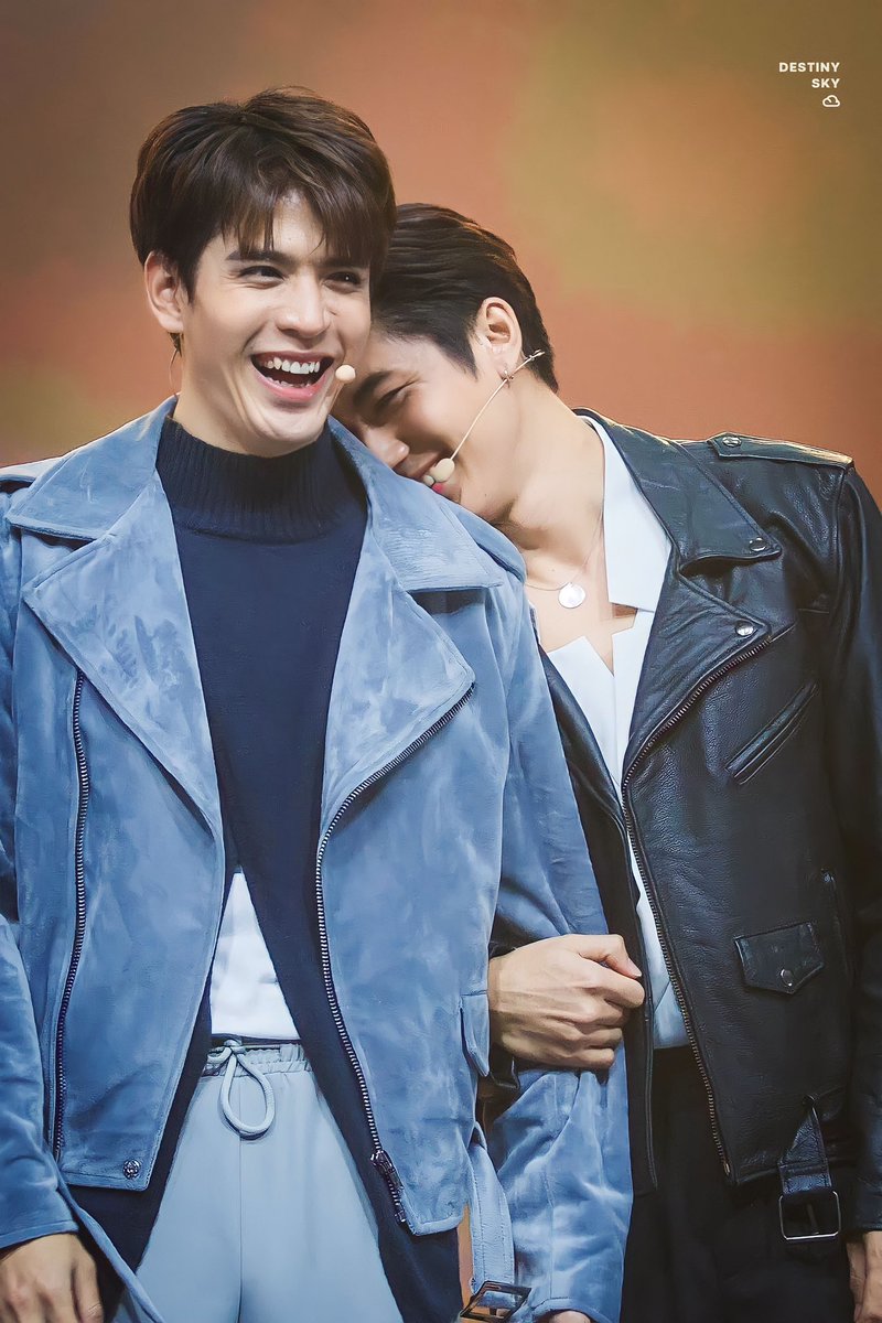 chotmongkhansit's tweet photo. #JF_HelloFriday
#jf_fanconที่จนป่านนี้ยังหาทางออกไม่เจอ
#คุณชาย_แจมรชตะxฟิล์มธนภัทร
#หมายักษ์กับเเมวน้อย
#พีช_แพร
อะไรก็แล้วแต่เราเป็นฟคที่เป็นพี่สาว ที่รักในแบบที่เขาเป็นไม่ว่าฐานะอะไร✌️🤟❤️รักและซัพพอร์ตเสมอ https://t.co/AEBJ32LtwB