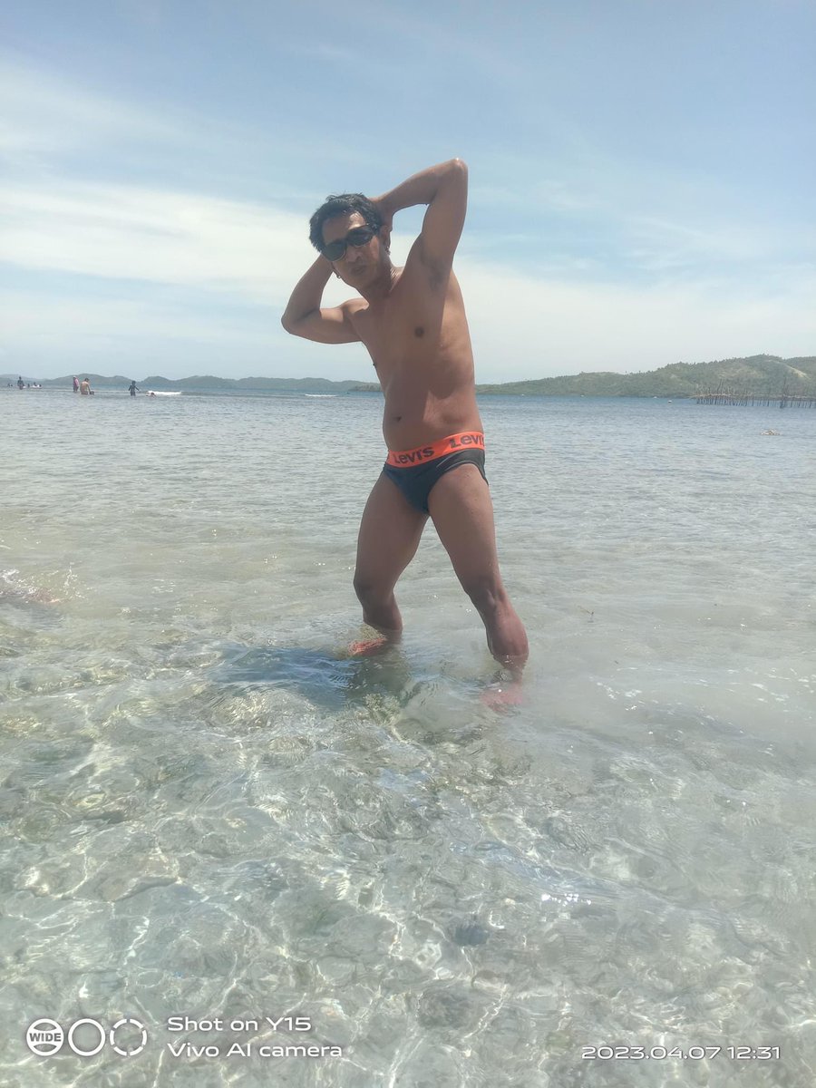 comblued1234's tweet photo. Sarap ni kuya…. https://t.co/KYhL0OCur7