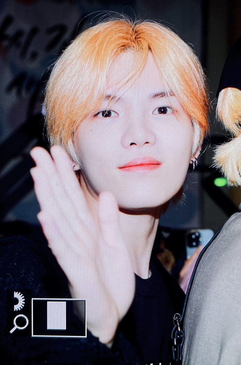 cros_gh's tweet photo. 230407 계현이금발컴백🩵
#계현 #GYEHYEON 
#베리베리 #VERIVERY https://t.co/2fBf2eAItY