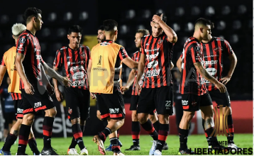 ArcoInvicto's tweet photo. Grupo H de la #Libertadores.
#Patronato empezó ganando con gol de Mateo #Levato, pero #AtleticoNacional🇨🇴 se lo dio vuelta 2-1
Grupo F de la #Sudamericana.
#DefensaYJusticia sufrió una goleada 3-0 con #Millonarios🇨🇴 https://t.co/sBh64wBAJU