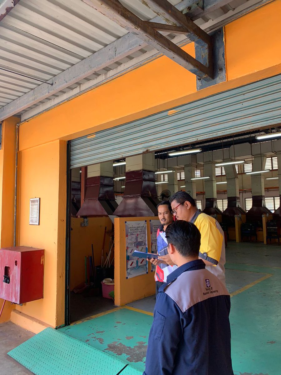 danialjkrckm's tweet photo. KHAMIS : 6/4/2023
- Mengikuti Encik Suhardi dan Puan Fayyadhah ke Kolej Vokasional Sungai Petani bgi pemeriksaan sistem pencegah kebakaran sedia ada
@EnCiK_JM1
@JKRCKMKedah
#internfebjun2023
#ckmkedah https://t.co/3OOC6vpxeF