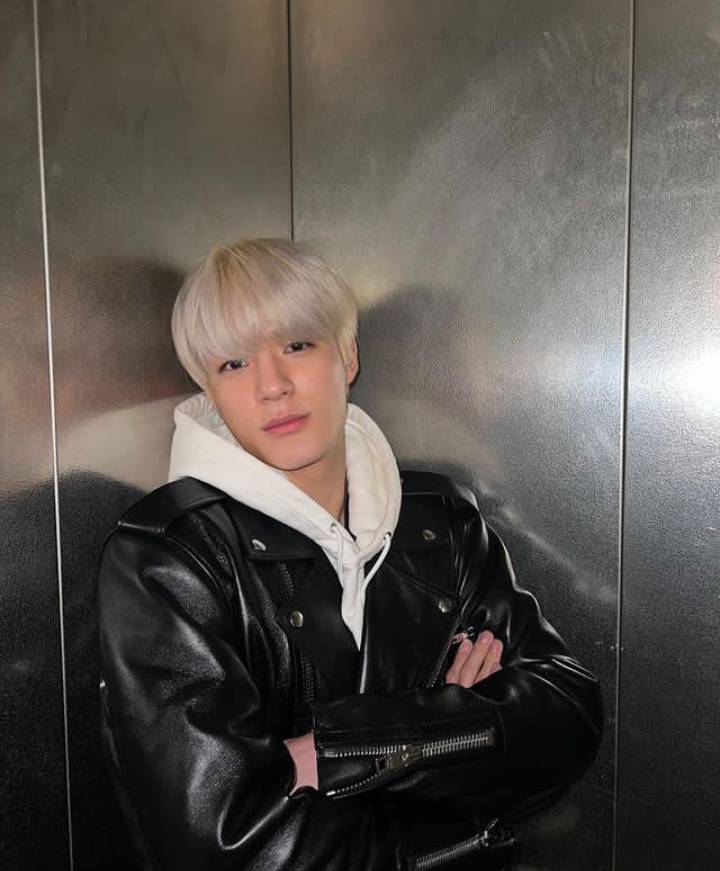 Tanggal merah enaknya ngapain ya?
.
#JENO #jenonct #NCTDREAM