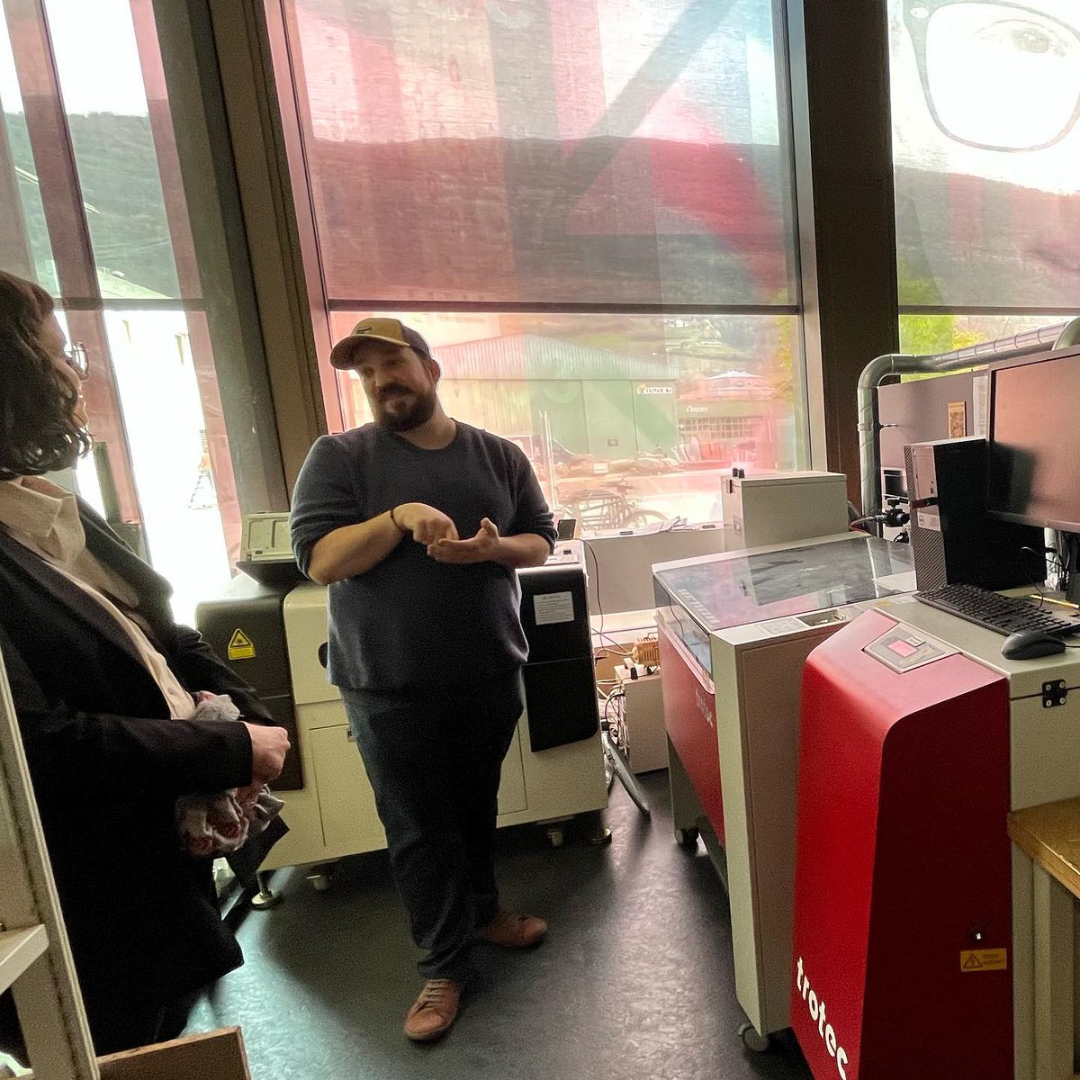 FablabRiviera's tweet photo. Visite-rencontre au @FabLab_Sion de représentant.e.s de @FabLab_CDF  et de @FablabRiviera . Des échanges et projets à venir ? https://t.co/jVowtkCt35