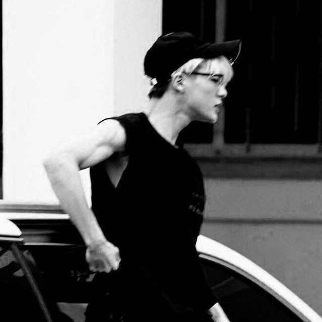 𝐑awit. tweet media