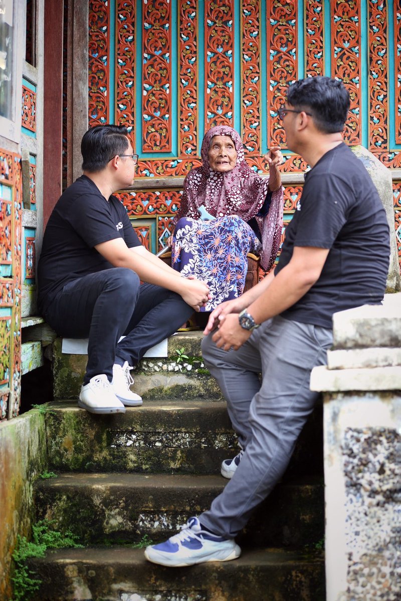 rahmaphoto's tweet photo. Behind the Scene
Photo saat Tapping PodkamSimas

Jangan lupa nonton ya seri 2 malam ini di youtube channel Badan Siber dan Sandi Negara, Pukul 20.30
#lemseg #bssn #podcast #hutsandi #kisahtanahjawa #omhao https://t.co/4xY33Mfsym