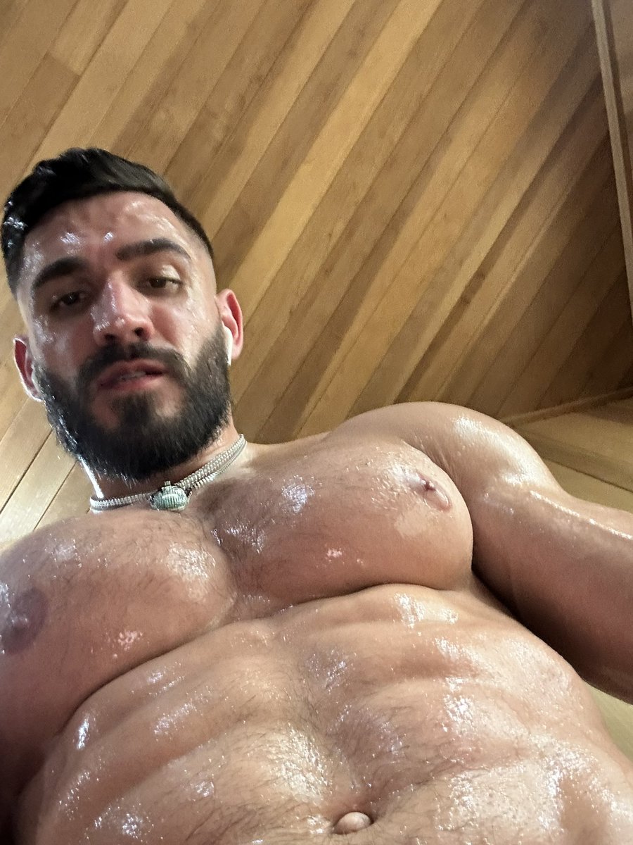 FtFtw1jakAA6G7P?format=jpg&name=medium