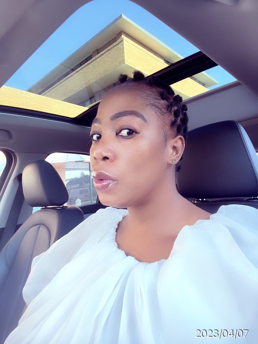 RealThembzana tweet picture