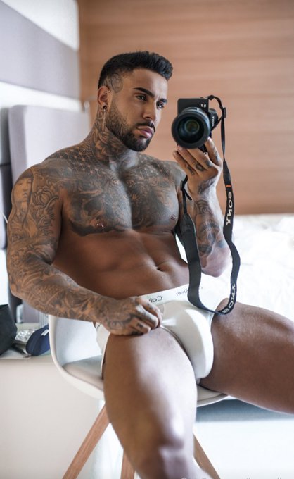 Watch Imanolbrown 🇺🇸 🇪🇸's leaked NSFW photo on TwXstars