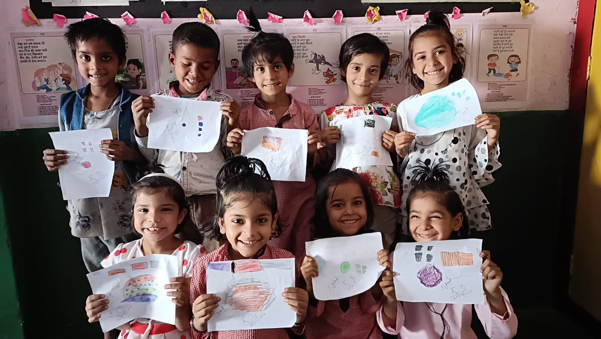 हम ही हैं कल के डॉक्टर, इंजीनियर, टीचर...पढ़ेंगे, लिखेंगे और खूब आगे बढ़ेंगे...
#SchoolChaloAbhiyanUP 
<a href="/UPGovt/">Government of UP</a> <a href="/CMOfficeUP/">CM Office, GoUP</a> <a href="/thisissanjubjp/">Sandeep Singh</a>