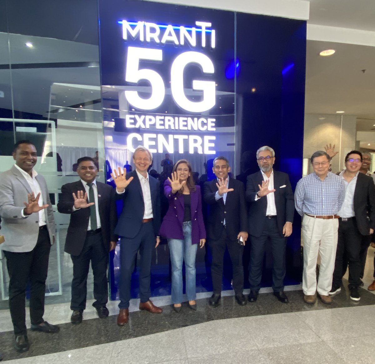 Thanks for a great CXO 5G round table MARANTI. This is exactly the type of initiative that is needed so we as an industry can come together and leverage the innovation and business opportunities on top of the 5G platform that already covers 50% of Malaysia. <a href="/myMRANTI/">MRANTI</a>