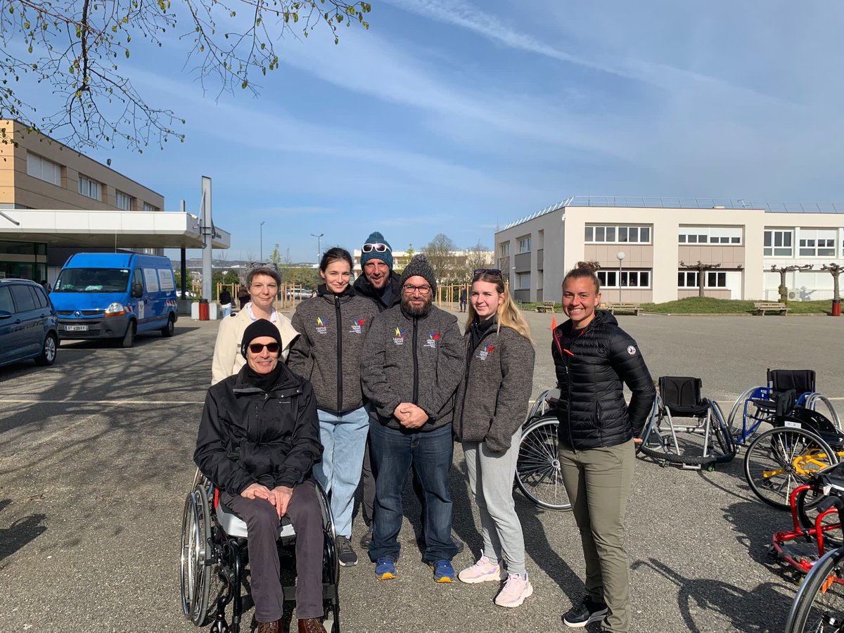 CVLMDL_LAFFEMAS's tweet photo. Le Jeudi 6 Avril nous avons reçu La Fédération Française du Sport Adapté. Les élèves du lycée ont pu faire différentes activités en début fin de mâtiné puis participer au débat en début d’après-midi. https://t.co/g6ajfvKwGS