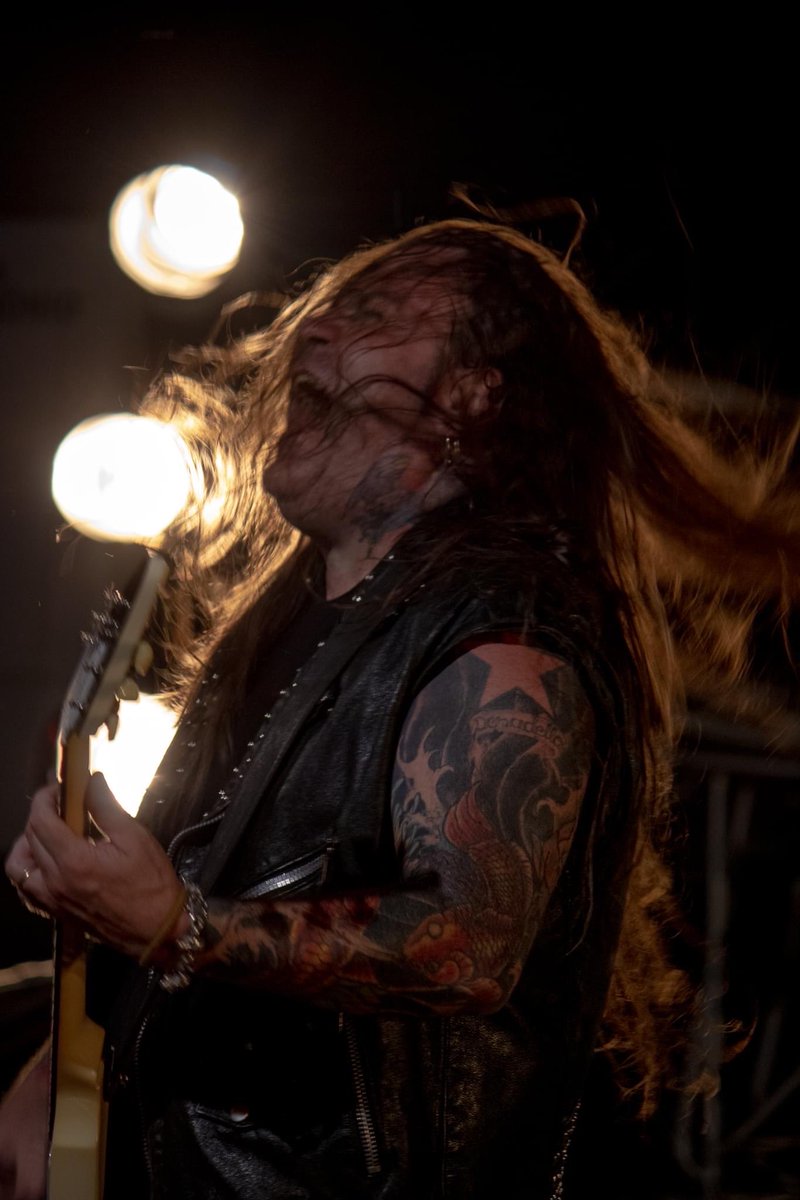 Today is the birth of our great thunder singer Marco!! let's celebrate!! 🤘🏻⚡️❤️💫🌟🥂

Photo by vania_tessaro