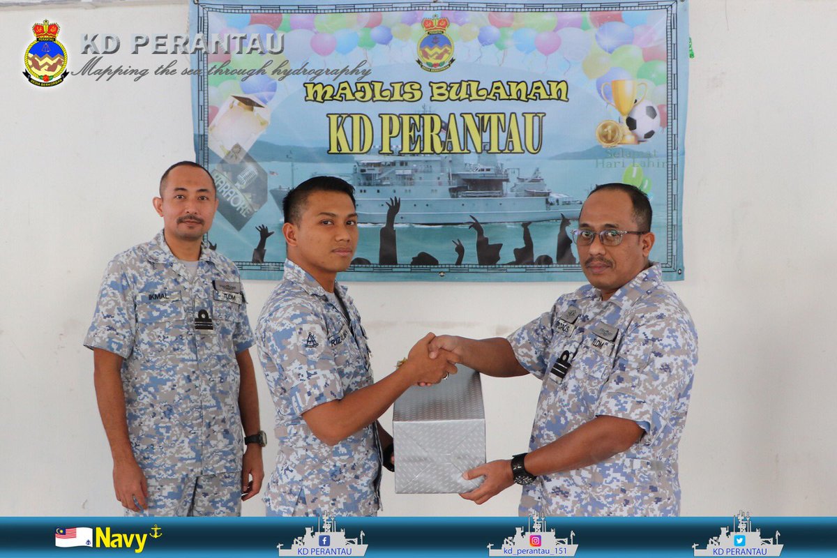 PM KD PRU telah menyempurnakan Majlis pemakaian pangkat LK TLR Syed yang dinaikkan pangkat ke Bintara Muda. 

Majlis diteruskan dengan penyampaian sijil kepada Bintara dan Laskar Kualiti suku tahun 2023 serta penyampaian cenderahati anggota yang berkahwin dan menimang cahaya mata