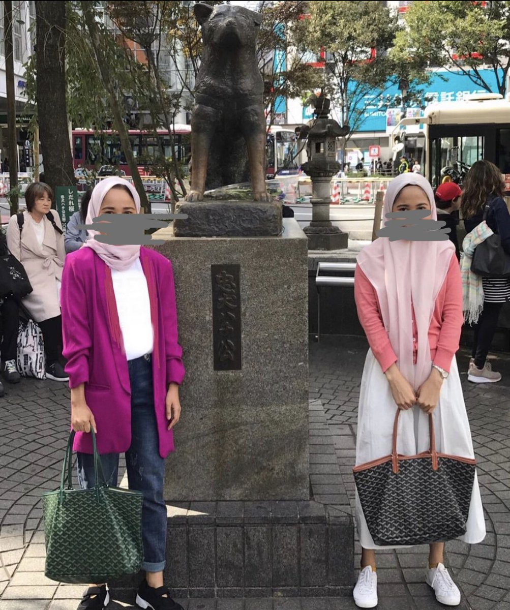 TWITTER PLEASE DO YOUR MAGIC 

DIDUGA penipuan iphone yg berinisial R &amp; R (si kembar) dgn nominal sebesar Rp 4.6 Milyar, ybs berjanji mengembalikan uang tsb pada bulan Mei 2022 namun sampe dengan skrg belum dikembalikan karna seribu alasan. 
Cc : <a href="/TMCPoldaMetro/">TMC Polda Metro Jaya</a> <a href="/LaporPenipuan/">Daftar Penipu Online</a>