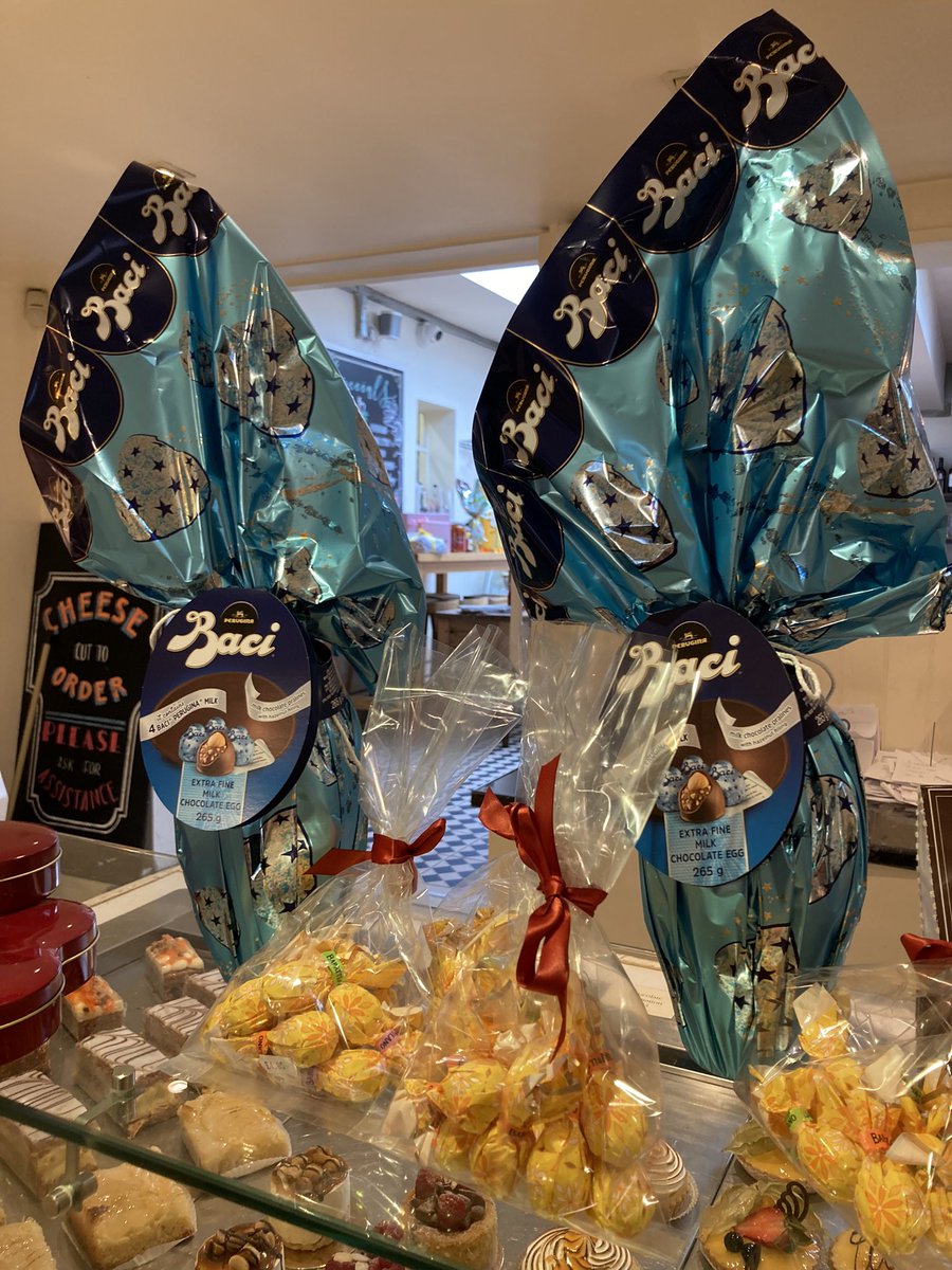 BreadCollect1on's tweet photo. Our shops are open today and tomorrow so chance to pick up your delicious #Easter treats for the holiday weekend #hotcrossbuns #eastereggs #crustybread #patisserie  #HappyEaster2023 @VisitKnowle @promotenorthsol @GWABirmingham @No1GhostDog @_KPC_ @ageuksolihull @SolihullUpdates https://t.co/iHws9UEGfL