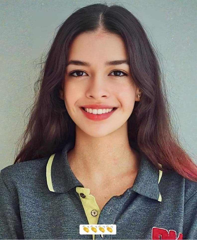 Diyarbakır'da eğitim gören 18 yaşındaki Gül Karen Aça, dünyanın en prestijli üniversitelerinden Harvard ve Stanford'un da aralarında bulunduğu 9 okuldan tam burslu kabul aldı.
Tebrikler 👏👏👏
Medya'nın ilgi göstermediği bu güzel habere biz ilgi gösterelim...