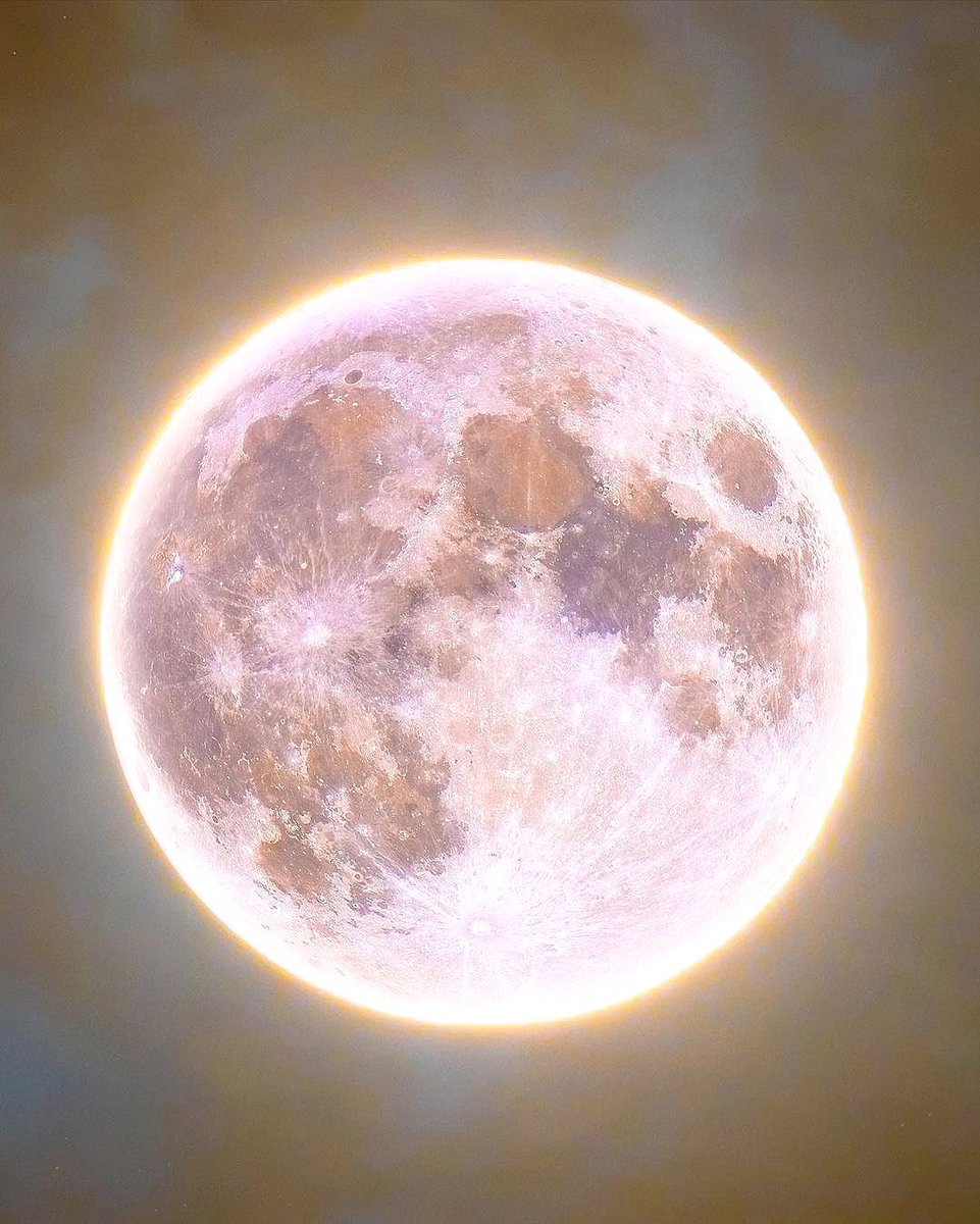 full pink moon https://t.co/DVtXfUAw3I