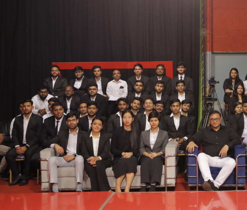 advkarans's tweet photo. I had the honour to interact with #SupremeCourt #Justice (Retd.) Hemant Gupta, Chairman, #NDIAC &amp; benefiting from his #experience. His extensive understanding &amp; approachable personality were truly an #inspiration. @pradeepraiindia @ritika_gaur @mittalarnav97 @AdvVipinbharti https://t.co/bLPiKSKx8m