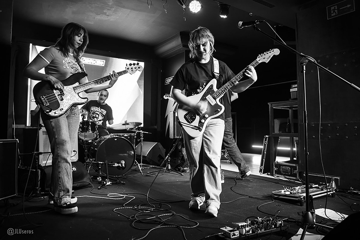 Del último de <a href="/ColectivoLaika/">Colectivo Laika</a>  en <a href="/CientoceroSala/">Sala Cientocero</a>. Son Campo  Grande y no se si tienen cuenta aquí.