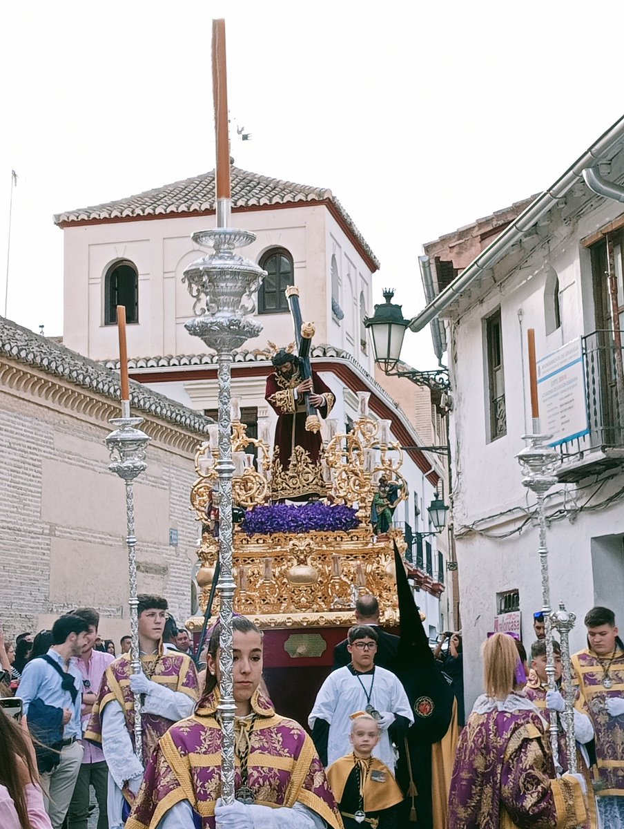 dvdai19's tweet photo. Magnífica estación de penitencia de mi cofradía de @Pasionyestrella en un jueves santo donde granada espera la esencia cofrade del Albaycín https://t.co/O0ORCg0iOF
