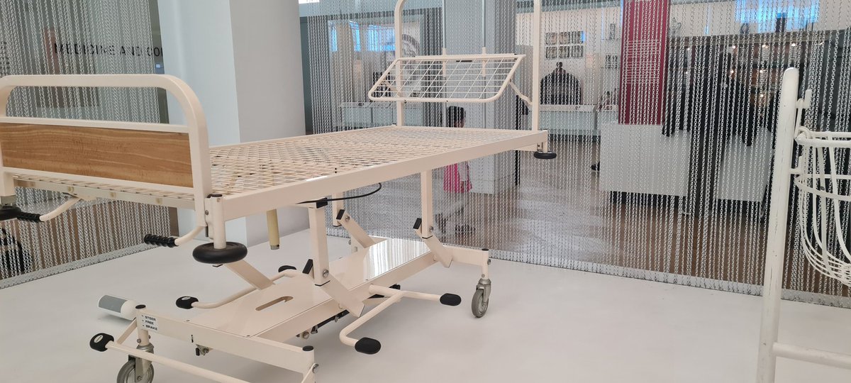 Jenni613478's tweet photo. Feeling very old. I remember  using these beds in the early 90's now in the science museum! https://t.co/QkJwWHauf6
