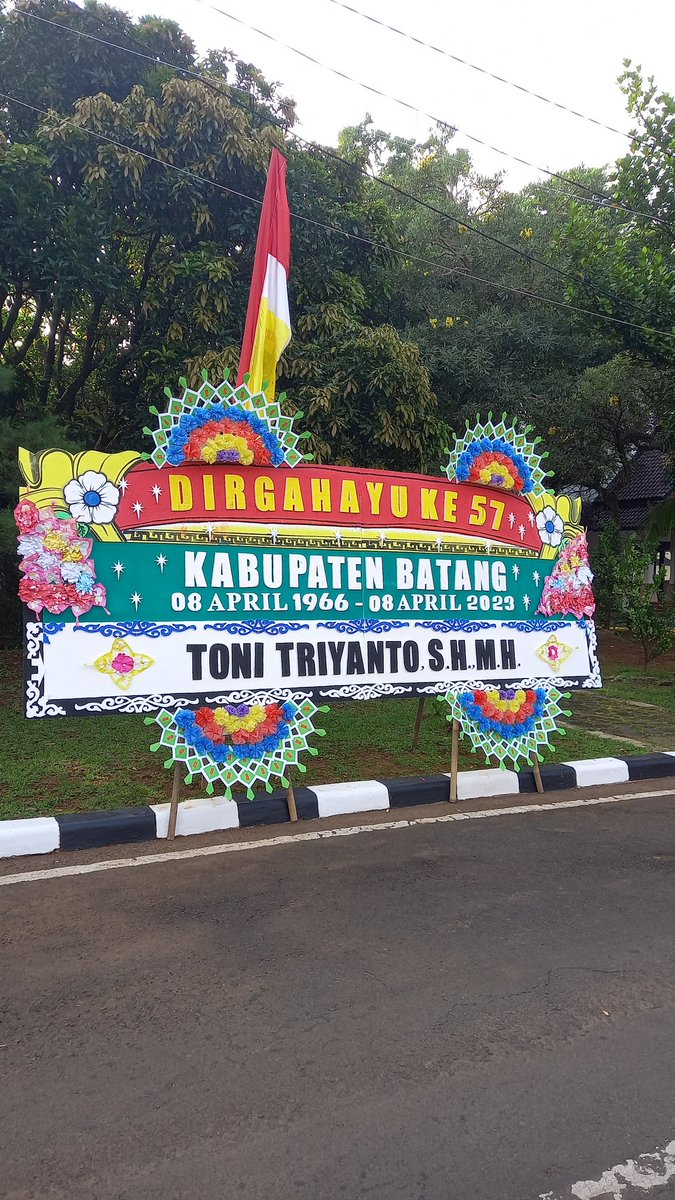 SatrioFlorist's tweet photo. TOKO BUNGA BATANG
❤❤💐💯
👇👉ORDER KLIK DI BAWAH👉
https://t.co/bHBBIoYnSH
❤❤💐💯
☎️082136130895

@bungabatang #blado #gringsing #tersono #subah #bandar 
#tokobungapapanbatang 
#floristbatang  https://t.co/zmgubMP5Gu  https://t.co/qXPVs21wvr https://t.co/1WjoxoxO5I https://t.co/4bFOrzXHYR