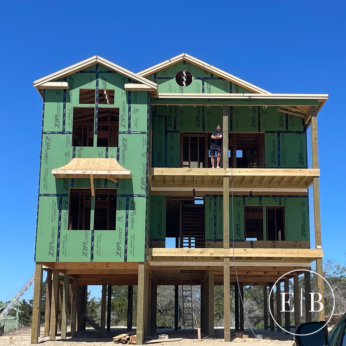 brunswickbroker's tweet photo. Moving right along in Pointe West on @HoldenBeachTown
.
#happyclients #newbuild #secondhome #beachhouse #islandlife #marksaundersluxuryhomes #holden #holdenbeach #holdenbeachnc #pointewest #ncbrunswickislands #marshfront #oceanview #islandvibes #beachtown #yourrealestateadvocate https://t.co/aQgY55mZQN