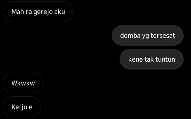 Milleyaaa's tweet photo. "ayo gereja bareng" misal e https://t.co/reWGzxDHFC