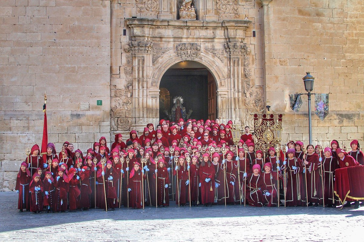 Viernes santo, Santísima Virgen de los Dolores de Cieza, unidos por los que no pueden estar con nosotros y que siempre estarán en nuestro recuerdo. 
<a href="/DolorosaCieza/">Stma. Virgen de los Dolores</a> 
@JHPCieza