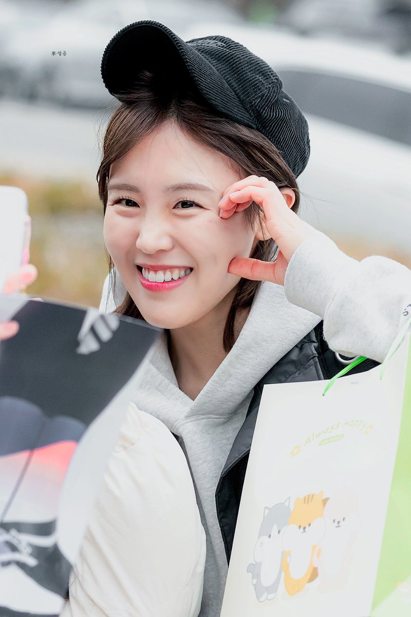 氷•얼음 tweet media