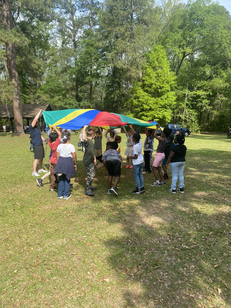 maria_dantzler's tweet photo. So proud of our @sumter_mes students for earning a “Super Recess Celebration” at Poinsett State Park for meeting there goal on the Spring MAP assessment! @maria_dantzler @JadeMcLeod87 #pantherpride #SumterSDProud https://t.co/DVQldlcuOz