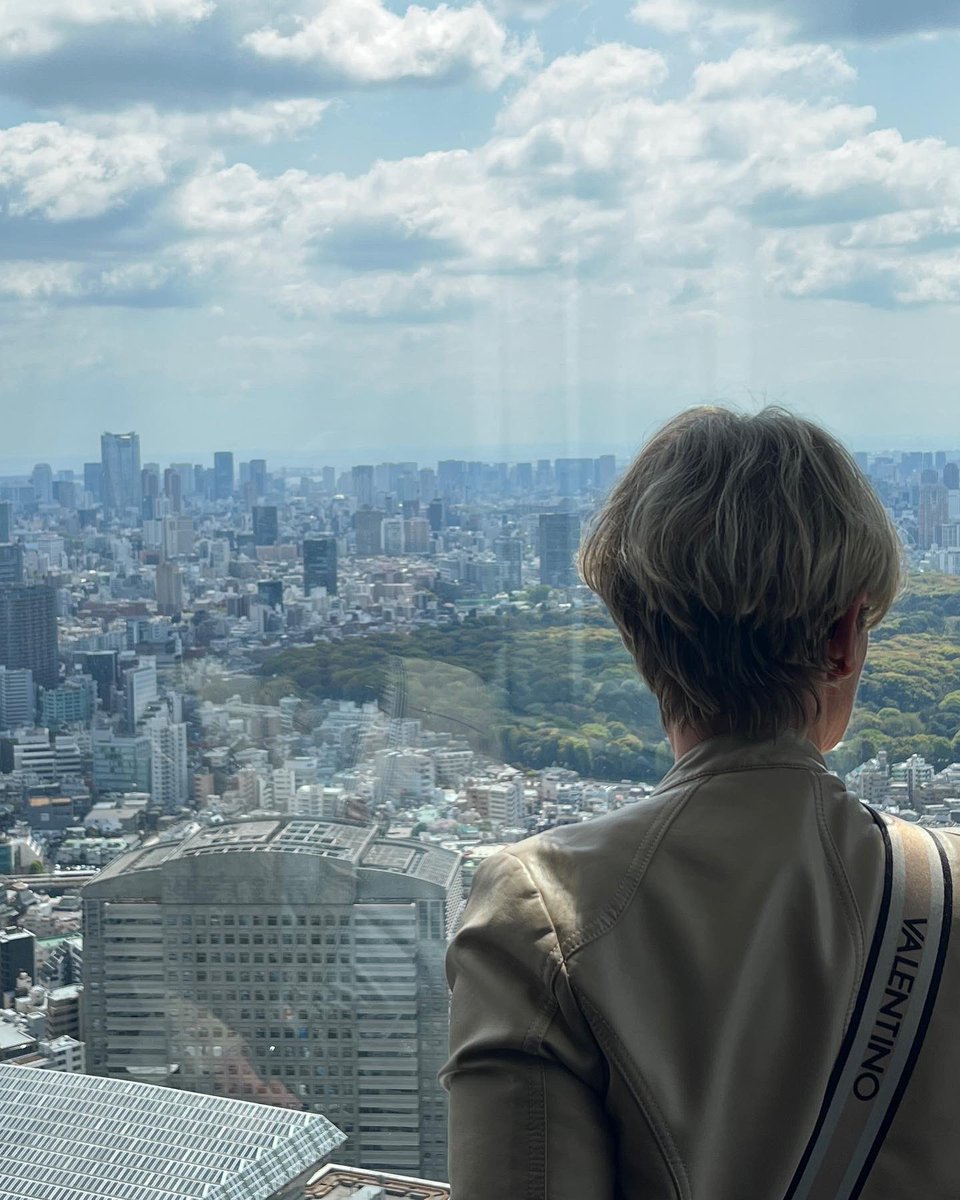 Kirsi_HoSt's tweet photo. in Tokio ankommen und wohlfühlen 😊 wunderbare Flaniermeilen, viele Parks 🌸und viel Grün, ausgesuchte Freundlichkeit und Gemütlichkeit #coolerlifestyle #megacity 🇯🇵 https://t.co/MKbDw4NphZ