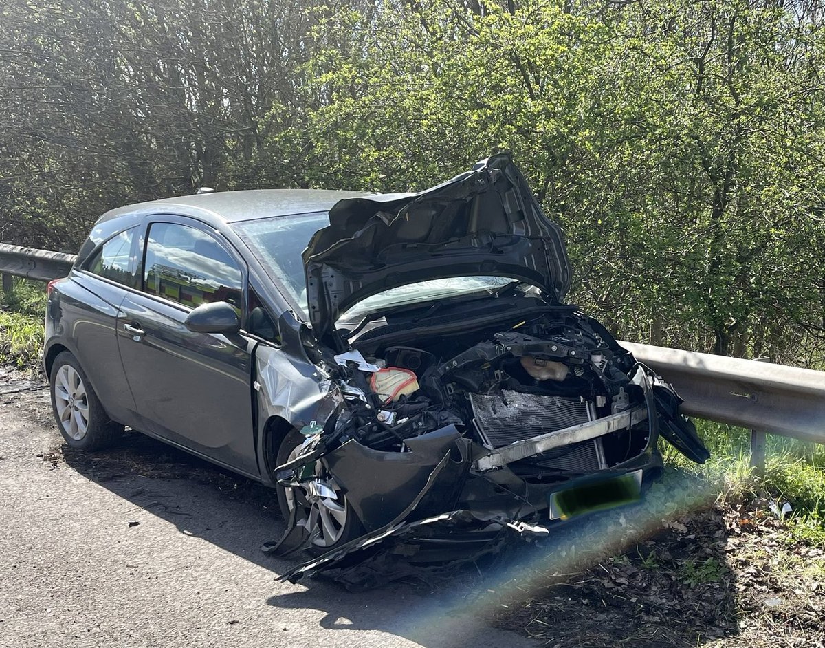 Currently at an RTC on M1 North J23-23a. With @LFRSCastle18 @Loughborough999 Please keep hard shoulder free and refrain form walking dogs and bringing children into the hard shoulder as emergency vehicles need access. Thanks for understanding #saferpeople
