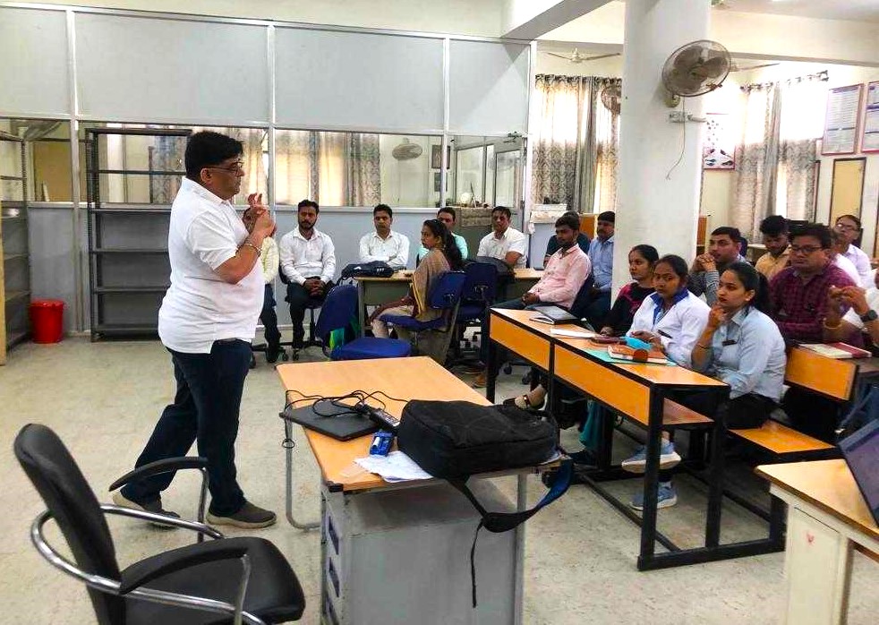 WadhwaniAI's tweet photo. We are proud to announce the deployment of Comprehensive Loss to Follow-Up and Mortality Prediction (CLAMP-TB), our AI solution for TB treatment at Haryana’s government health facilities. 
Read more: https://t.co/2Ug5WozXJt

@TBMuktHaryana @USAID @TbDivision @HaryanaSto https://t.co/u1XEJESEuH